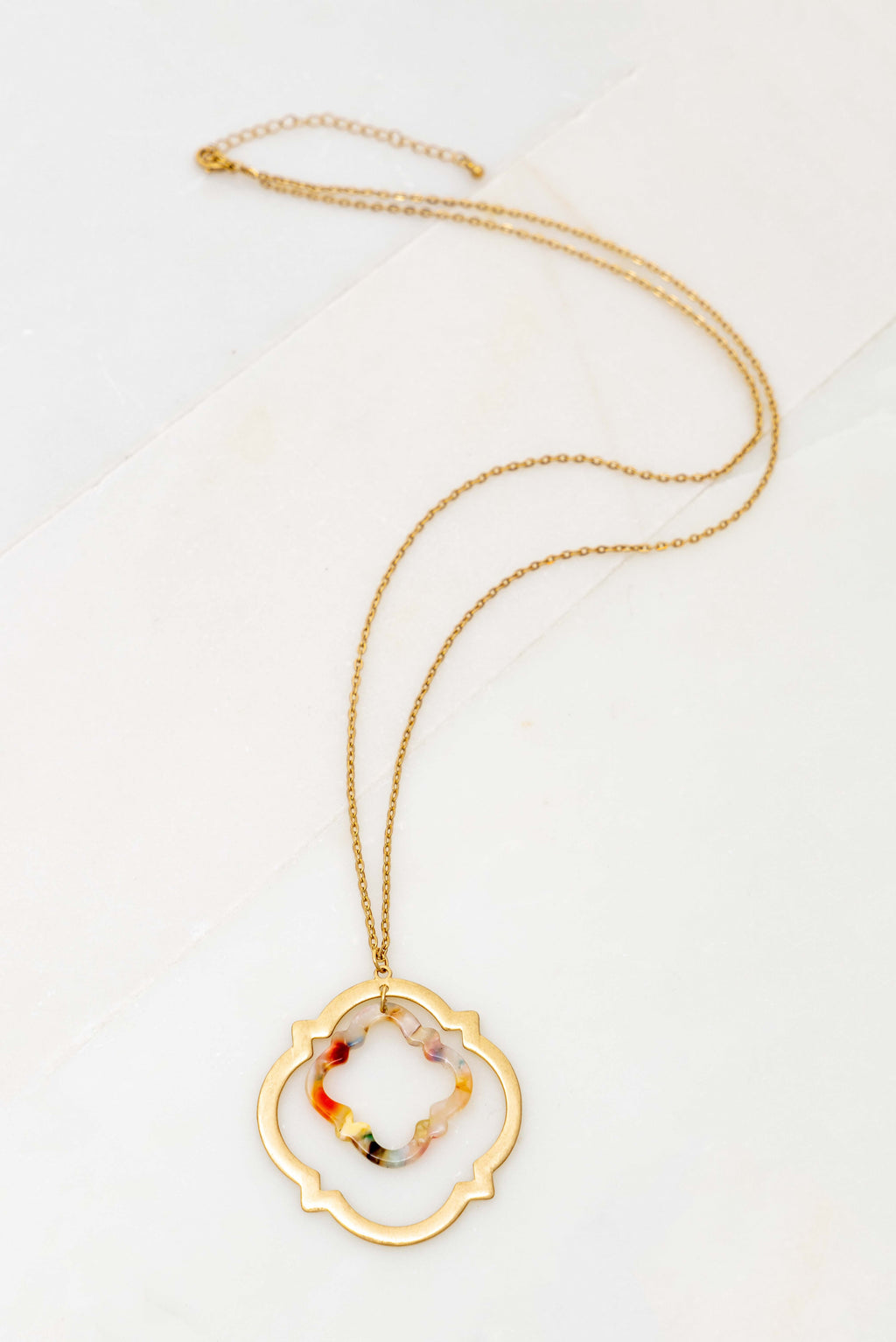 Pink Quatrefoil Resin Pendant Necklace