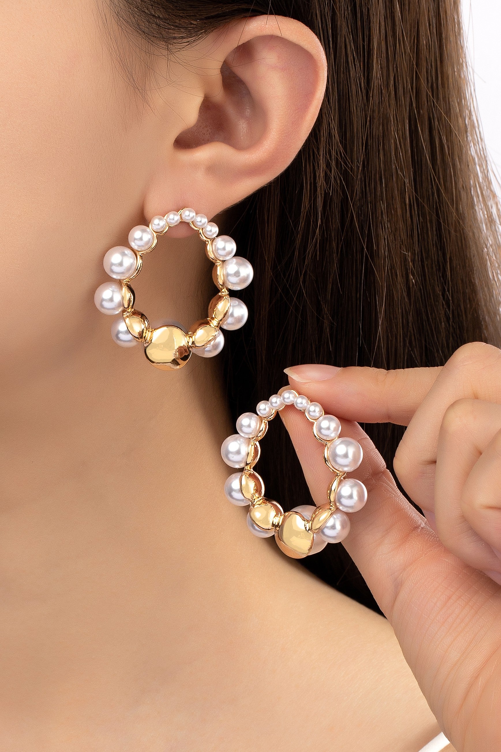 Pearl Teardrop Hoop Post