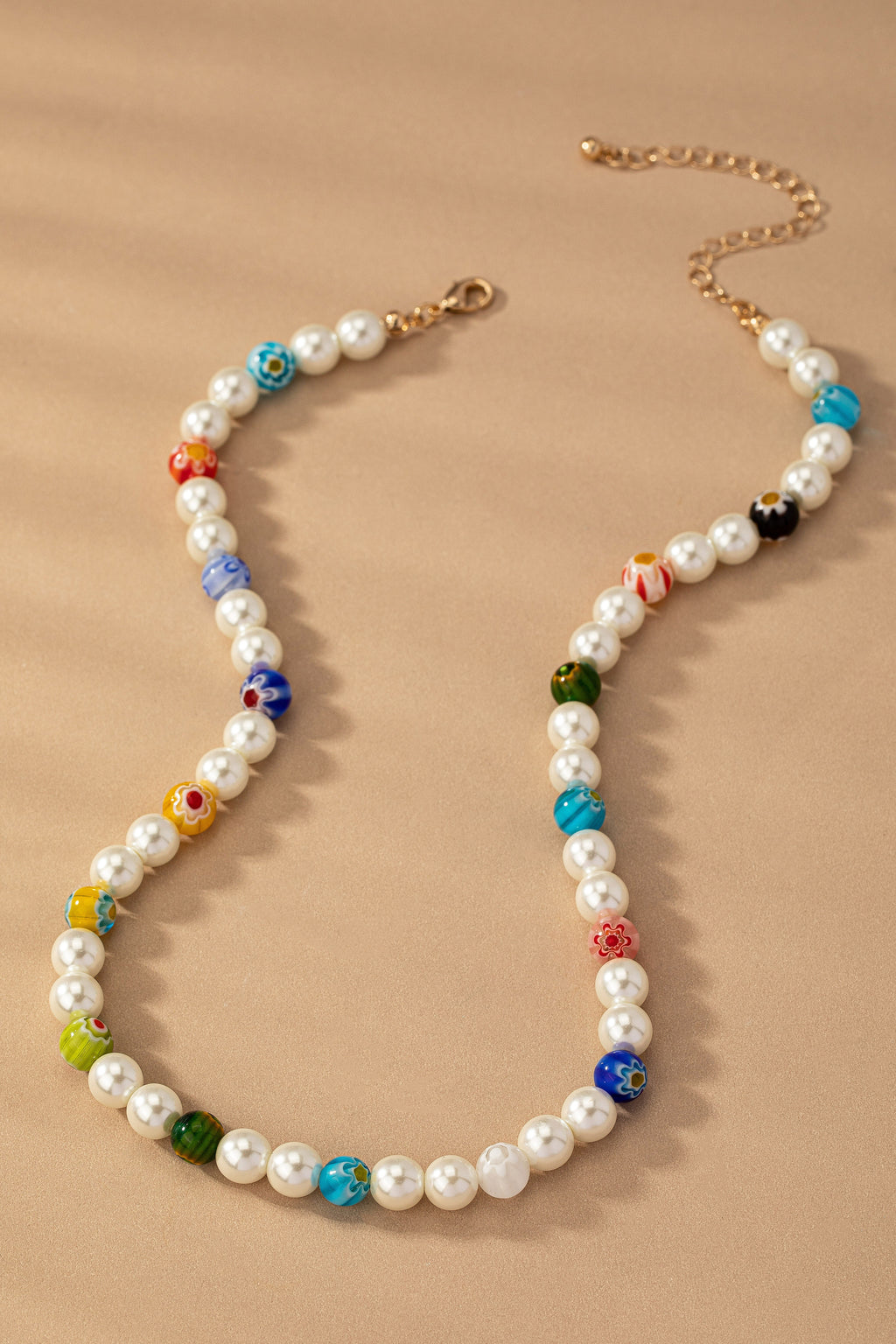 Pearl Necklace With Glaze Glass Beads Stationed