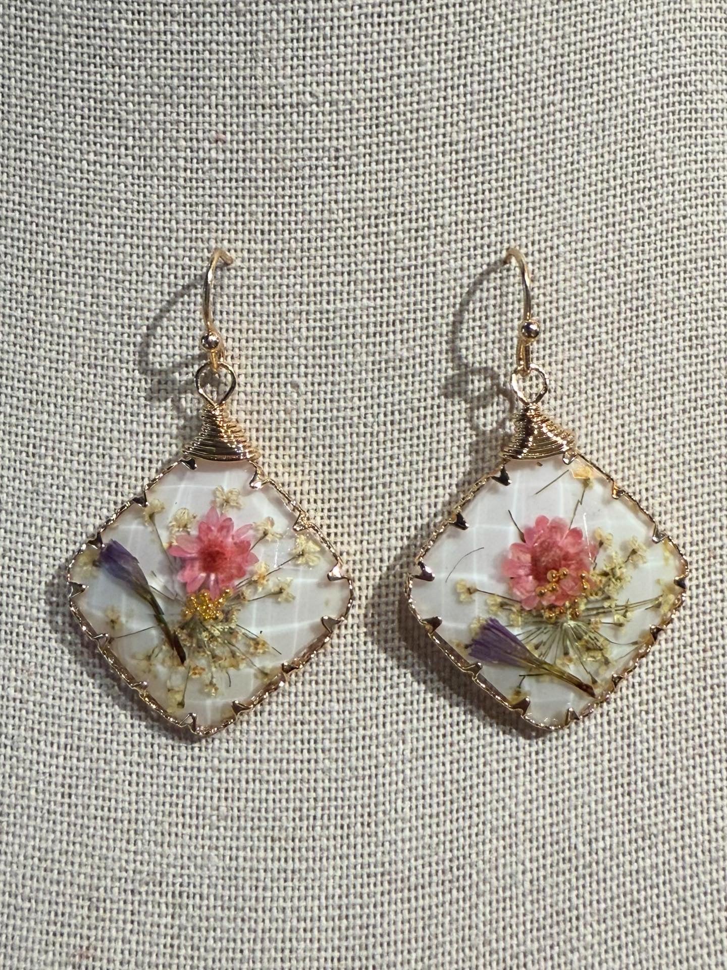Blush Feild Earrings