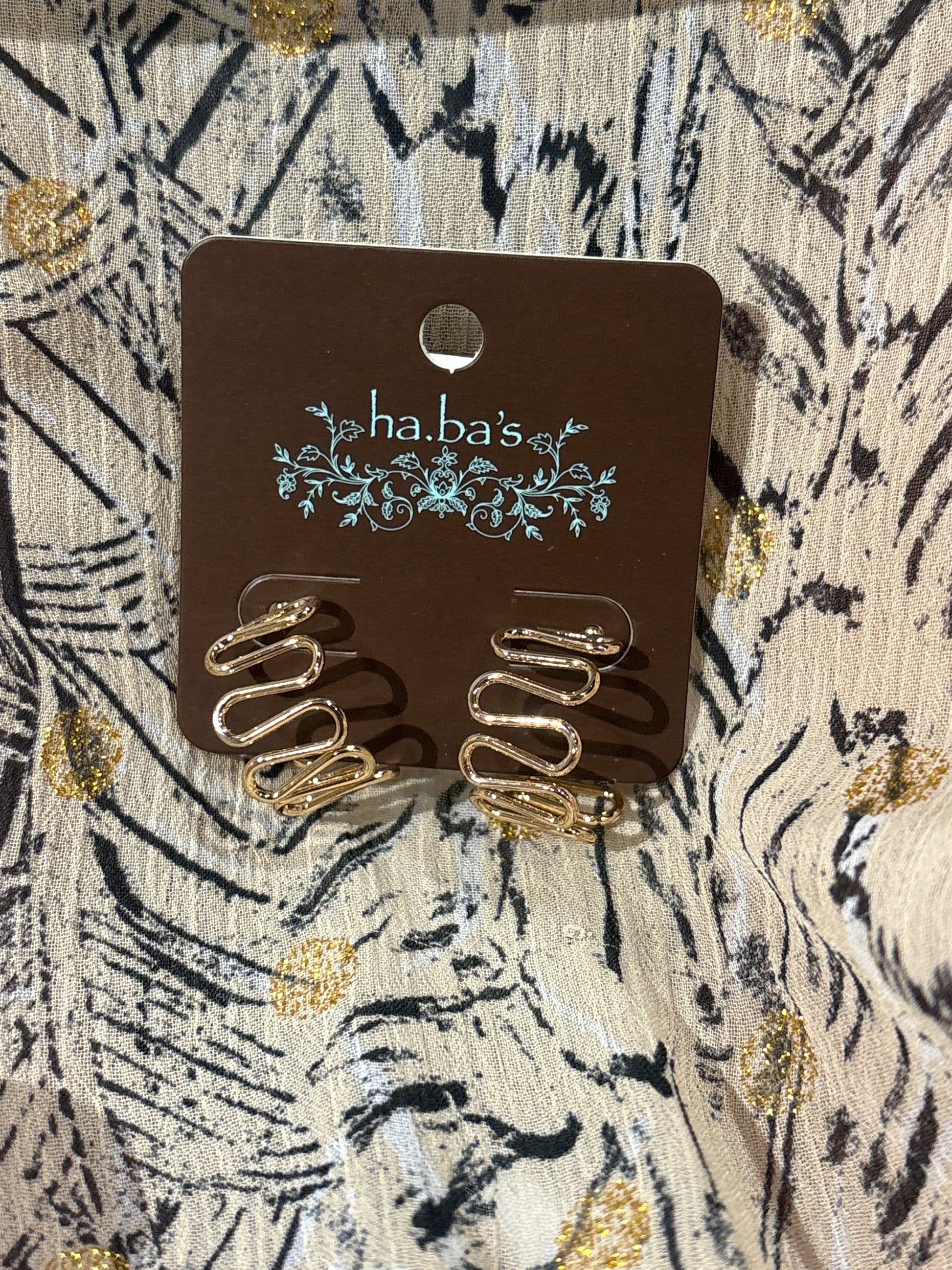 Thin Zig Zag Hoop Earrings