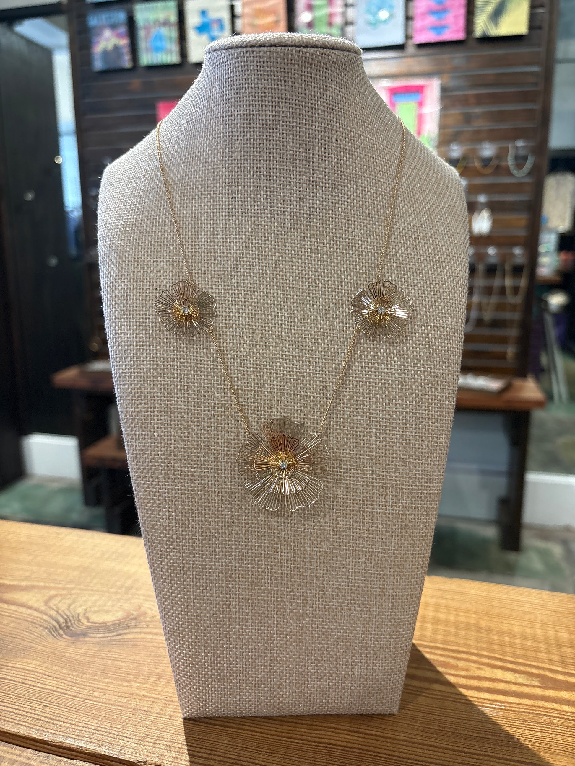Dainty Tri Floral Necklace