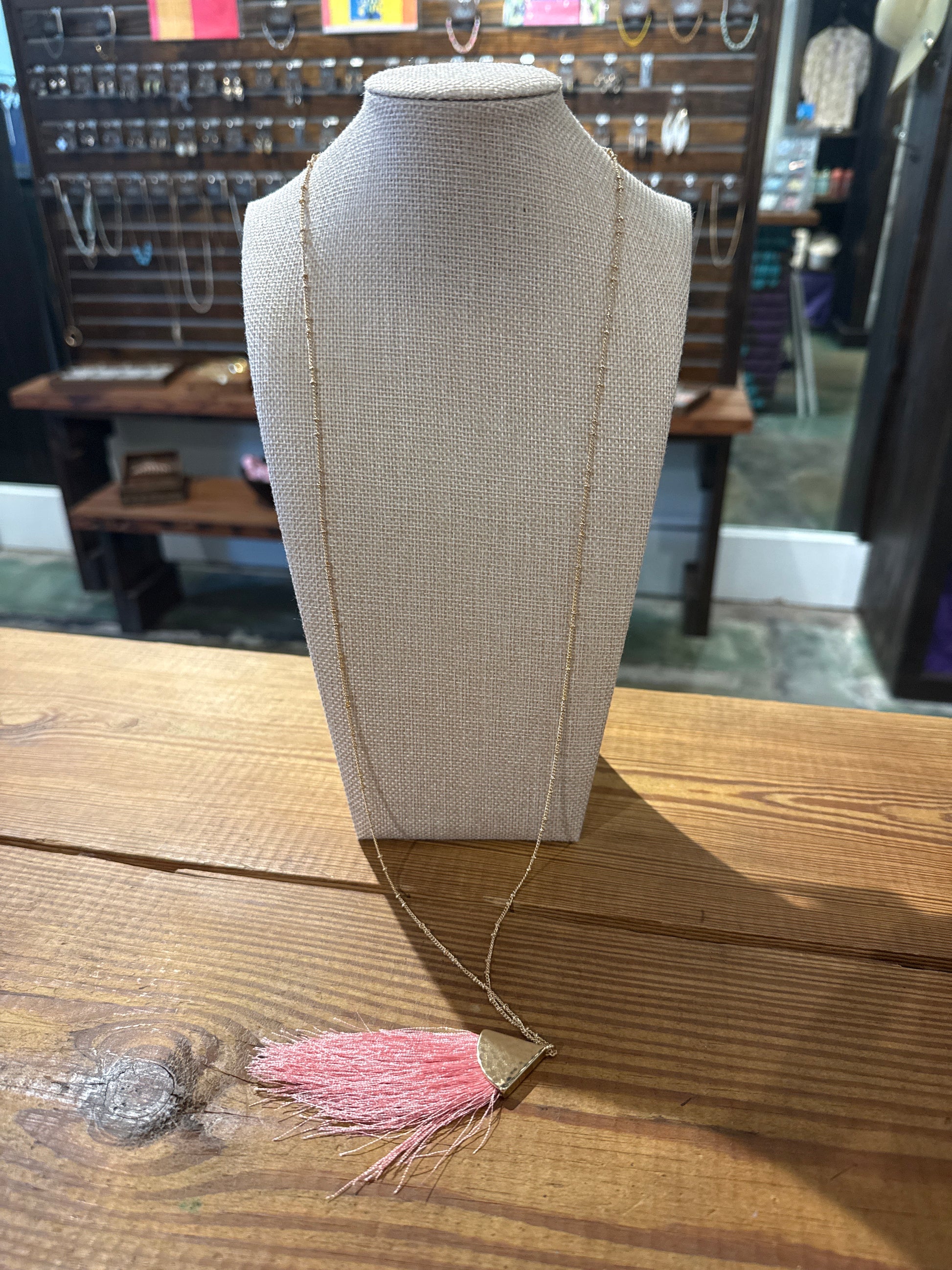 Pink Fan Tassel Hammered Necklace