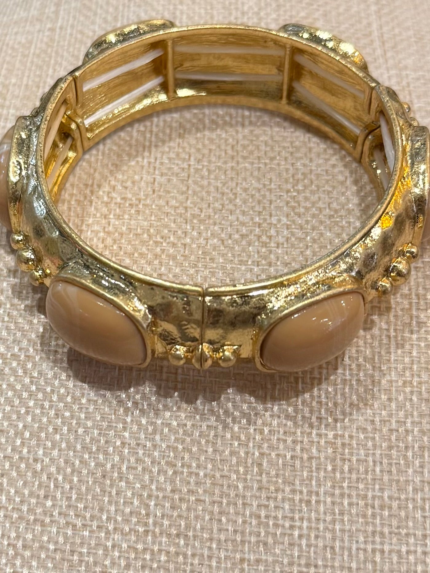 Nude Cabochons Bracelet