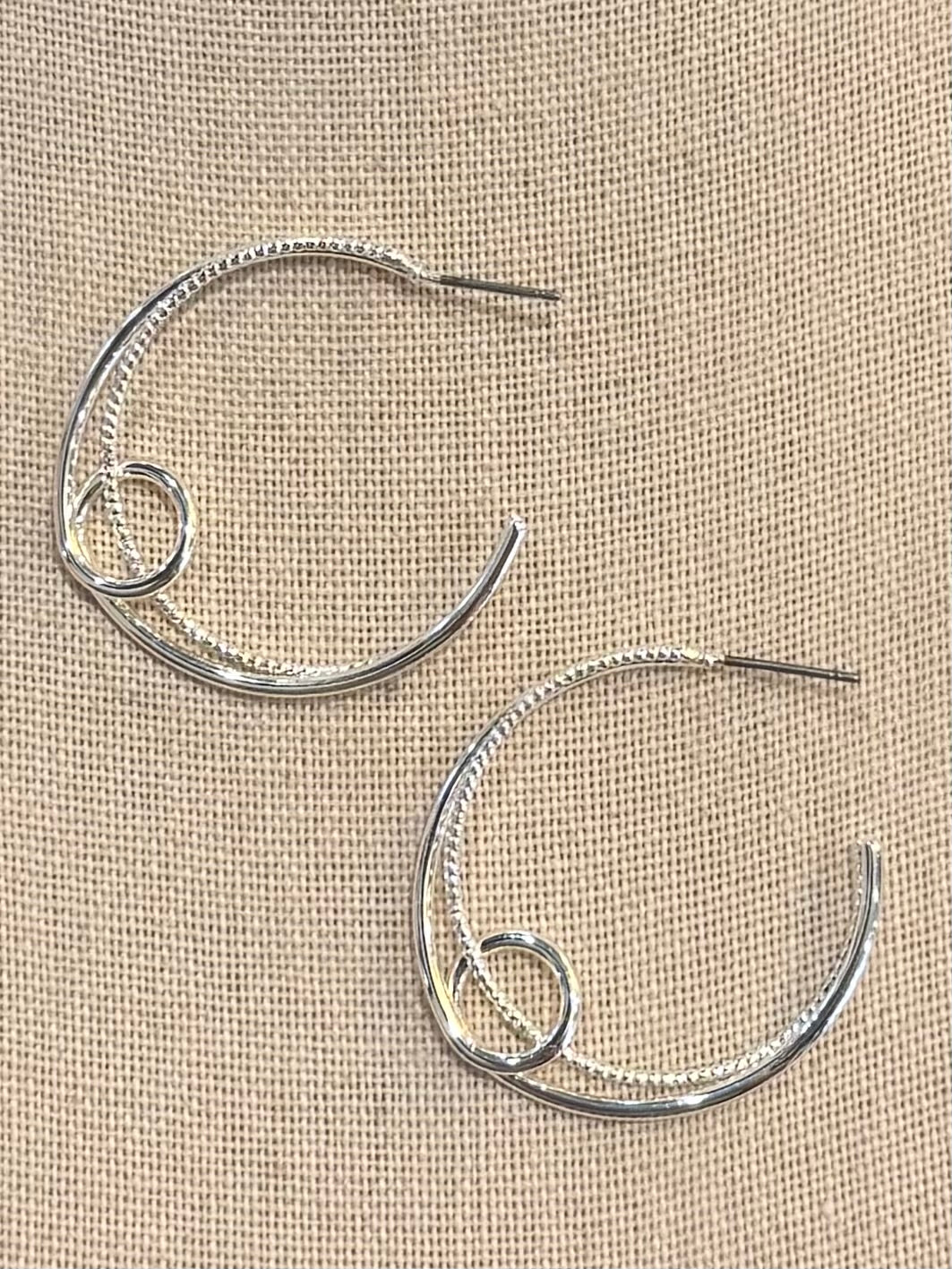 Ripple Twist Hoops