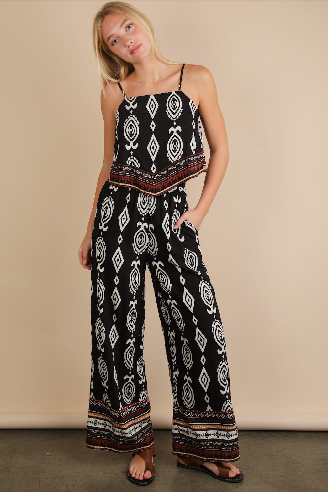 Scarf Boarder Top - Black